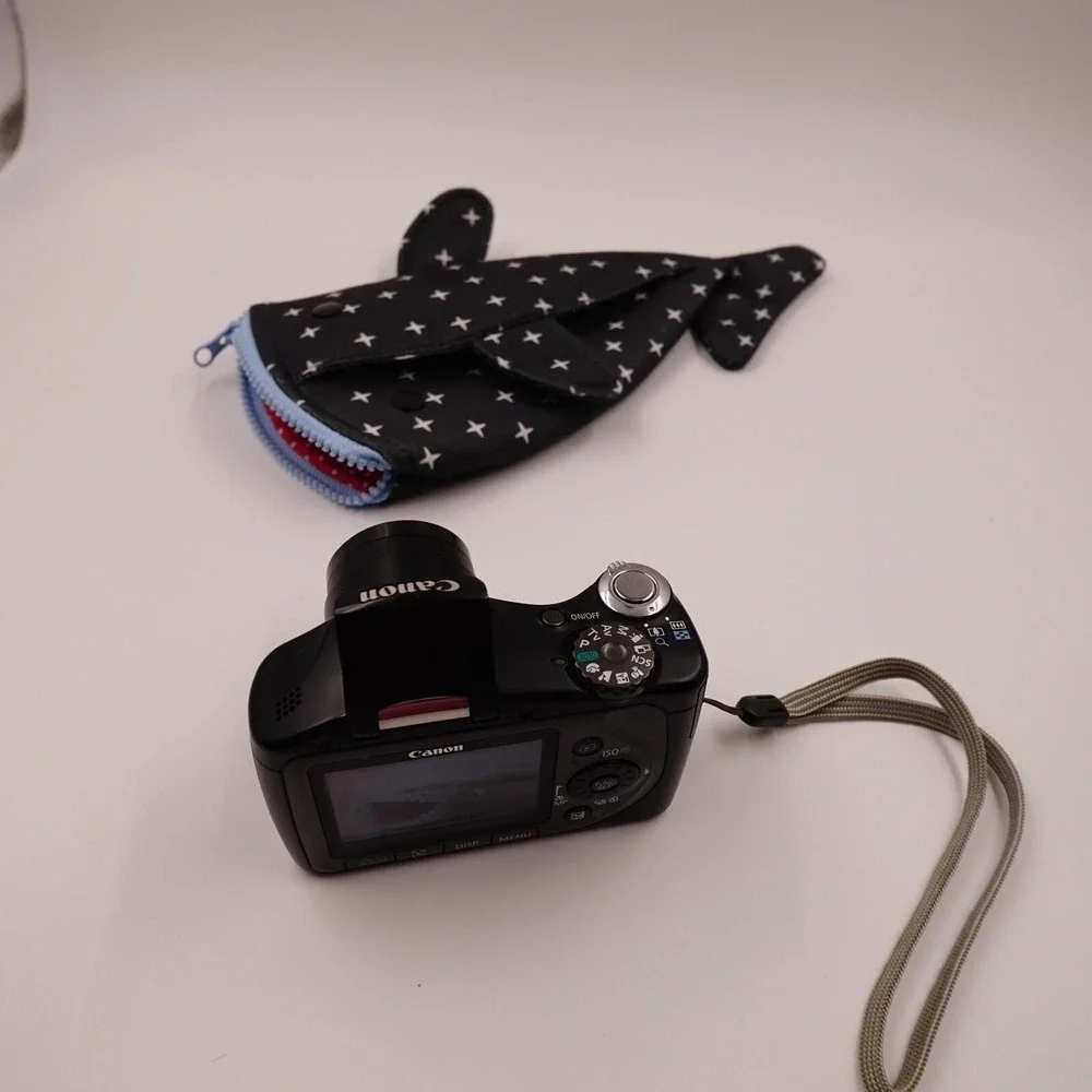 Y2K Canon PowerShot SX100 IS Digital Camera Black 8.0MP 10x Zoom Retro Digicam